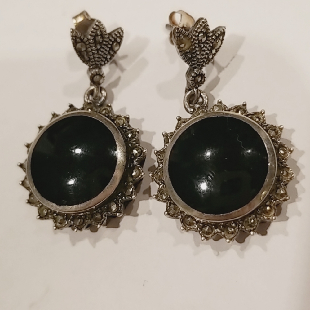 Black onyx and Marcasite stone.